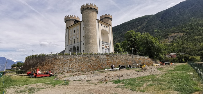Lavori al Castello di Aymavilles
